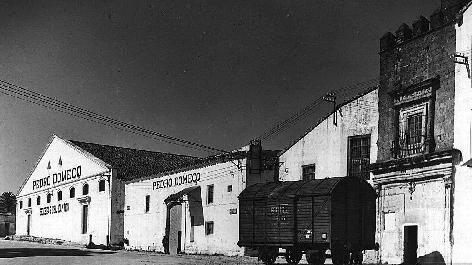 Antiguas bodegas de Domecq, Puerta de Rota, años ‘40.