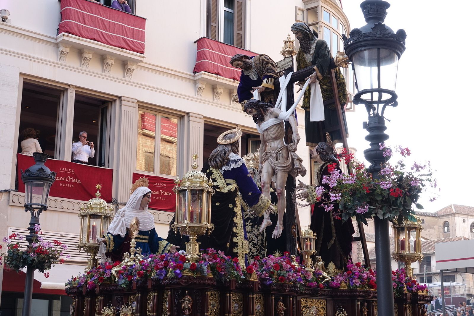 Las fotos del Descendimiento, en el Viernes Santo de Málaga