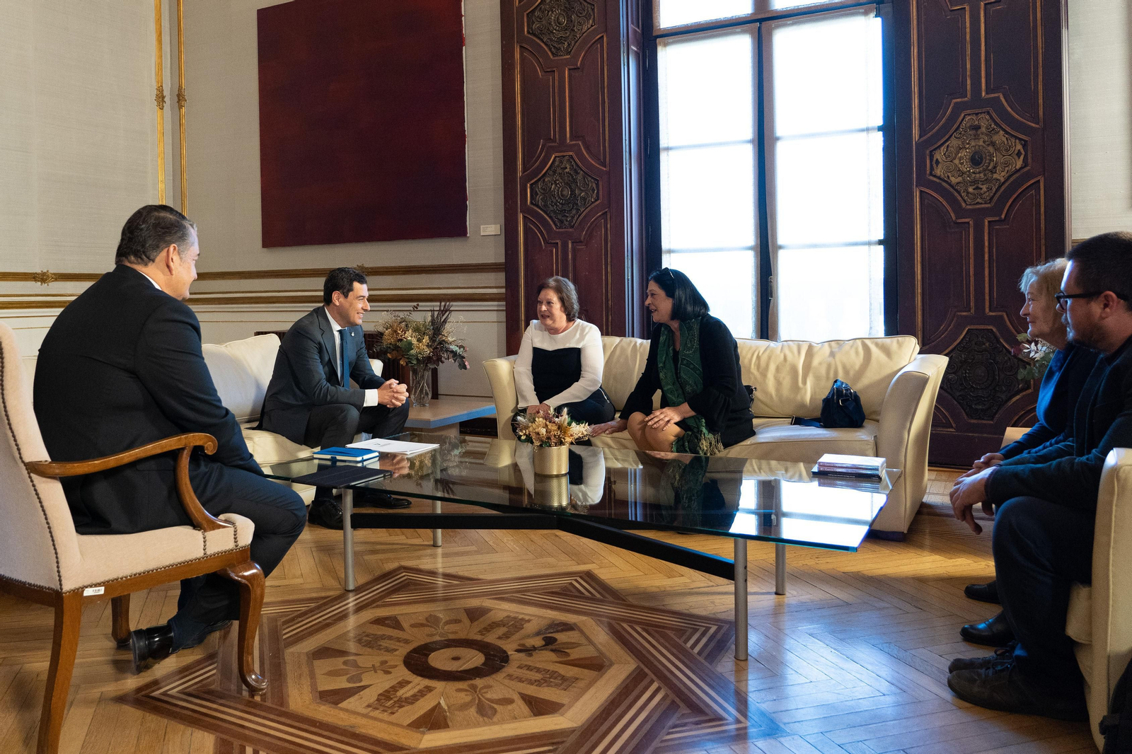 Reunión en San Telmo del presidente de la Junta con los familiares de García Caparrós.