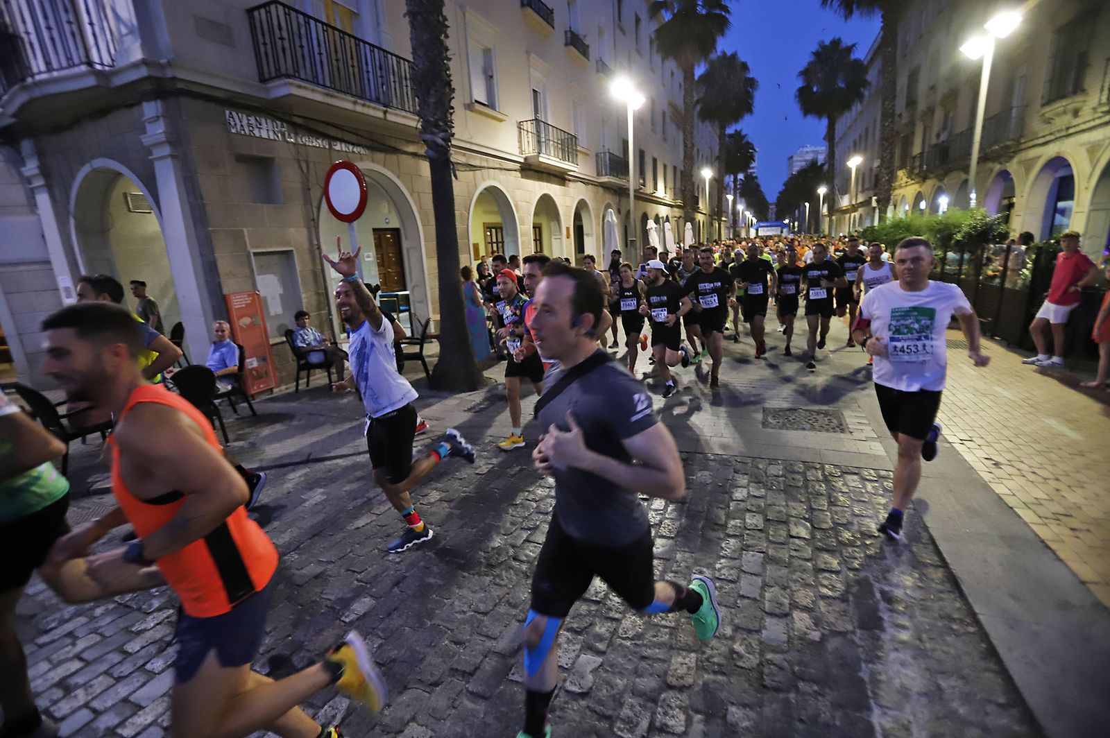 Imágenes de la Carrera Nocturna de Huelva
