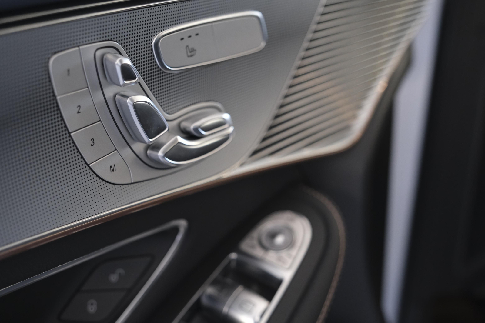 Fotogalería coches eléctricos de Mercedes Benz. Saveres