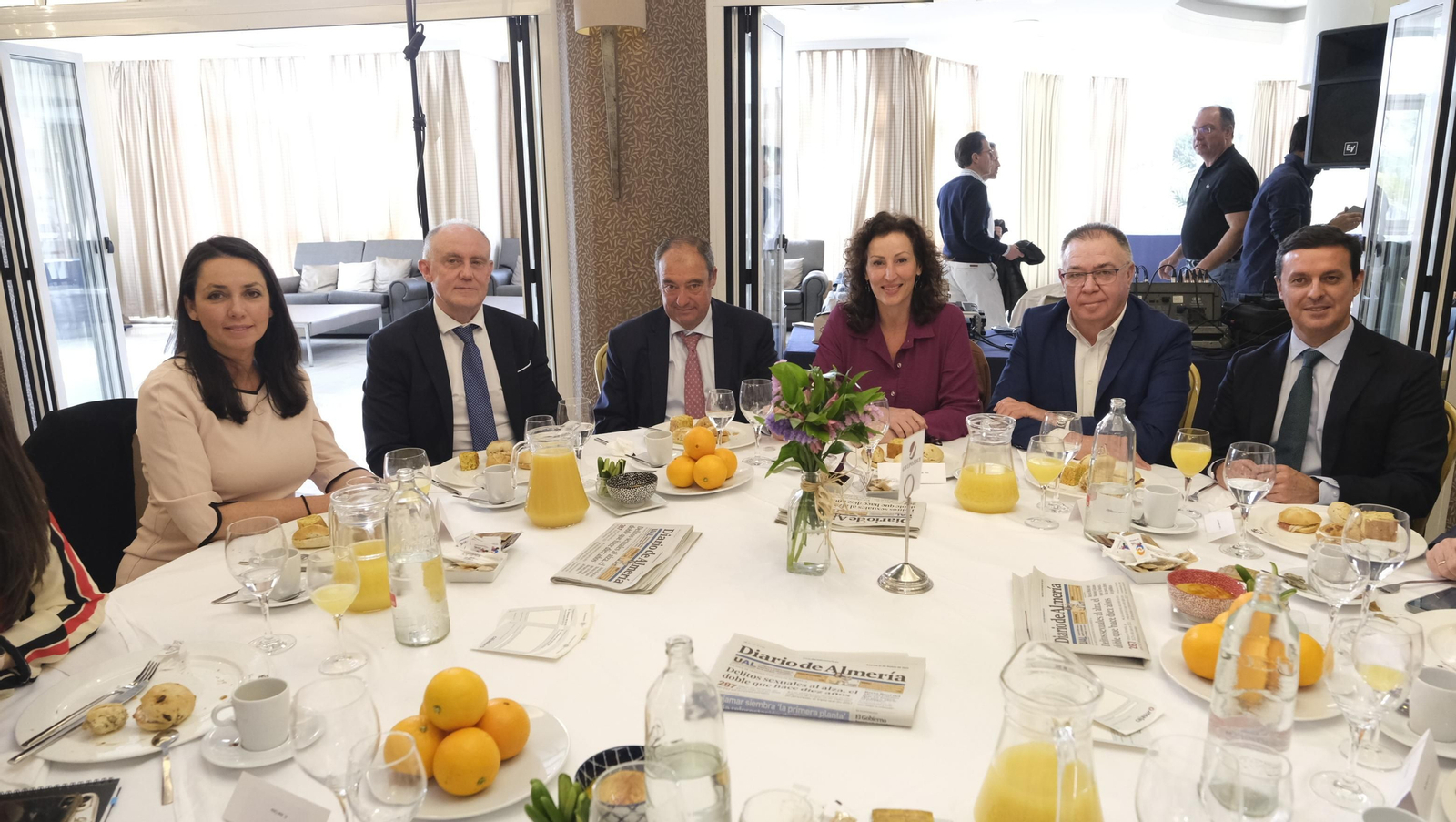 Desayuno coloquio de Grupo Joly y Cajasur, con la participación del ponente Enrique de los Ríos