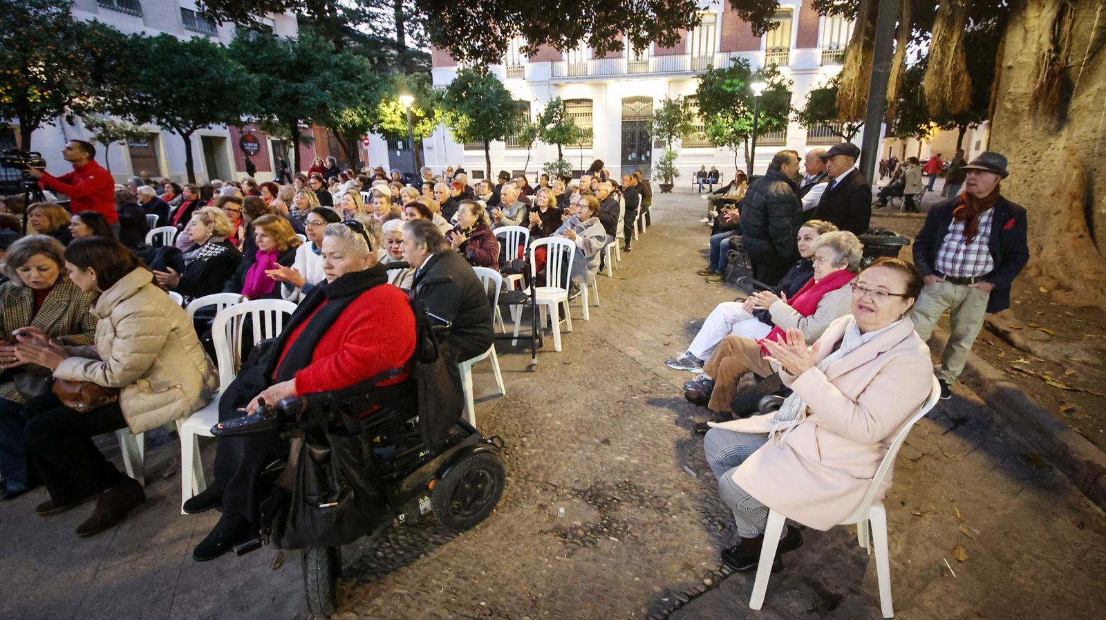 Los mayores de Jerez cantan a la Navidad