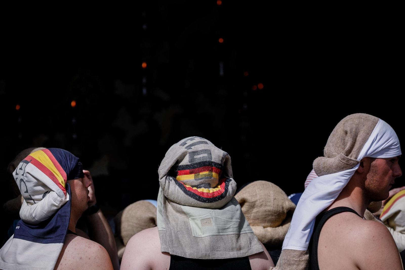 Imágenes de la salida del Predimiento en la Semana Santa de El Puerto 2025