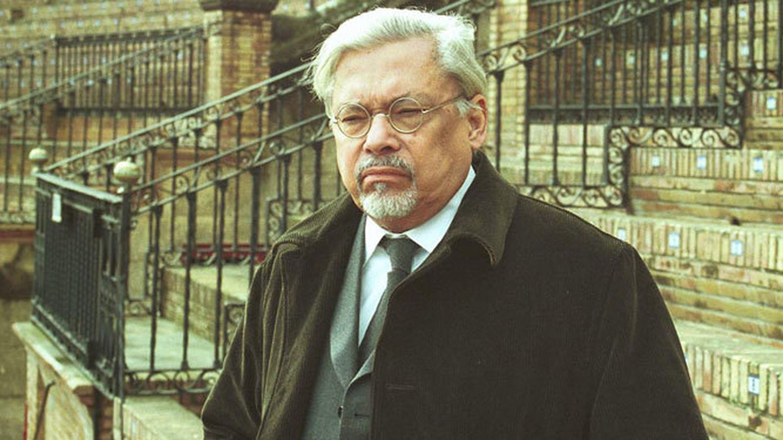 El desaparecido escritor cubano Guillermo Cabrera Infante, durante una visita a Sevilla.