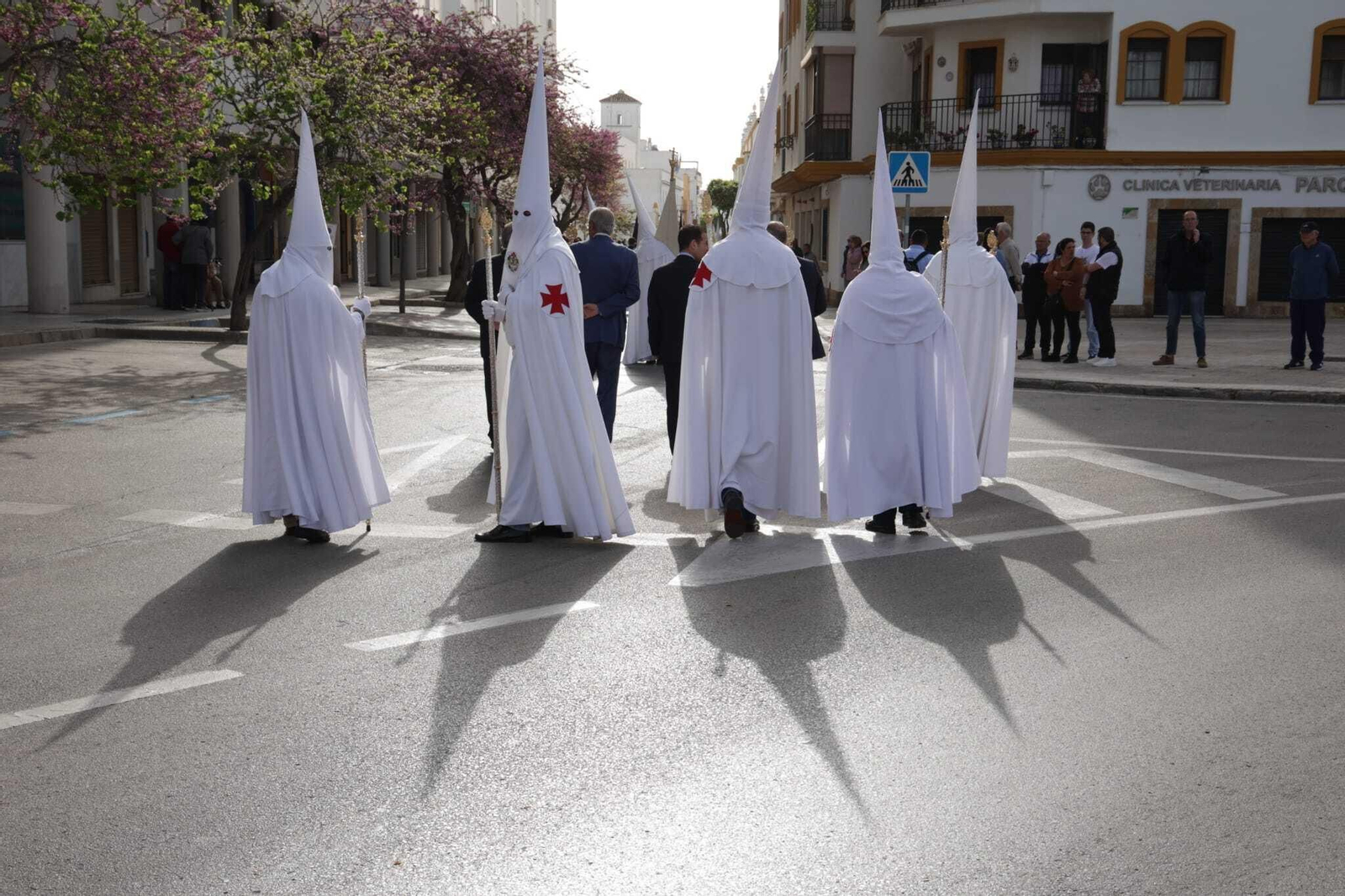Imágenes de la procesión del Resucitado de la Semana Santa de San Fernando 2023