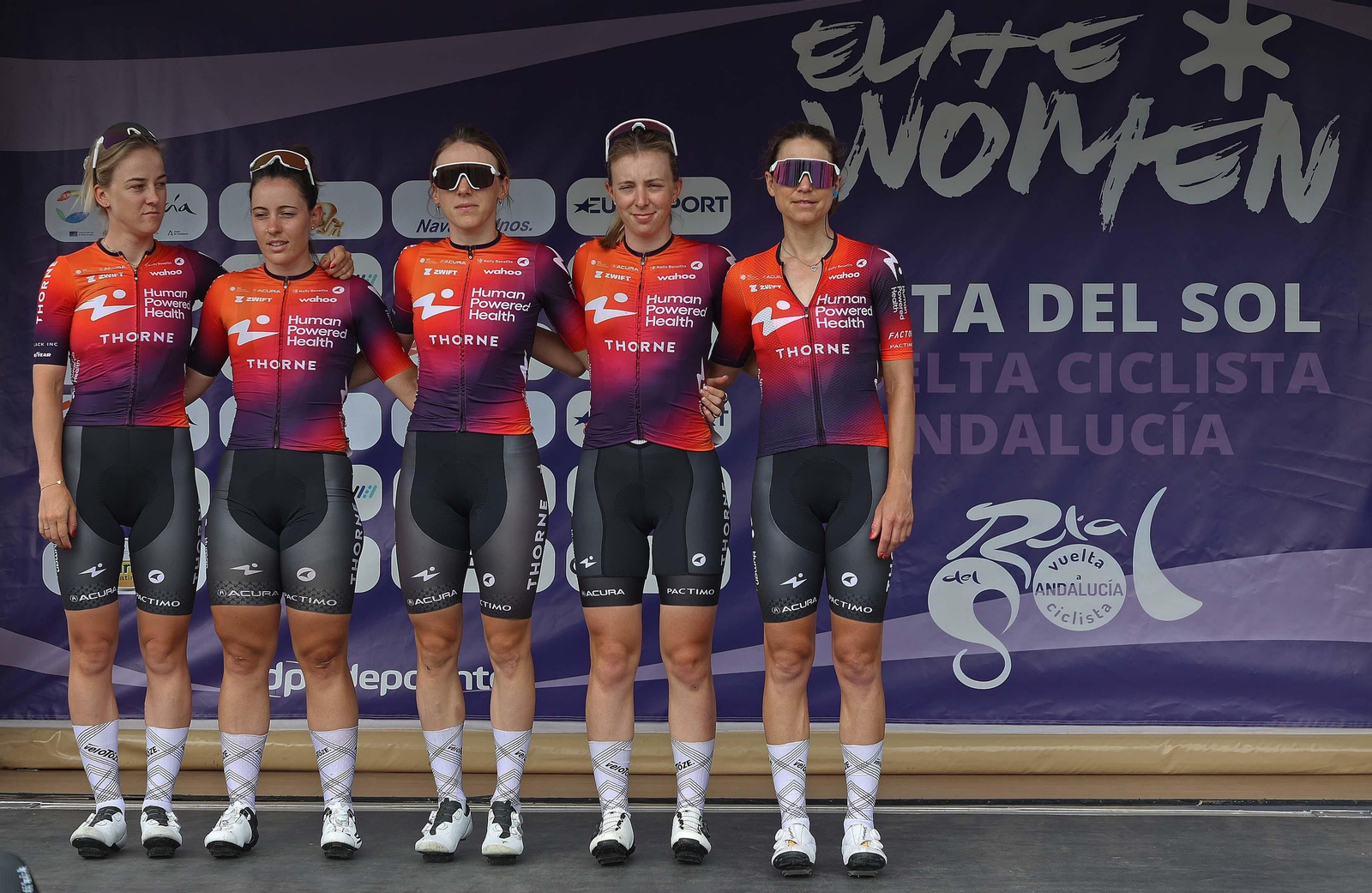 Fotos de la salida de la III Vuelta Ciclista femenina a Andalucía desde Castellar