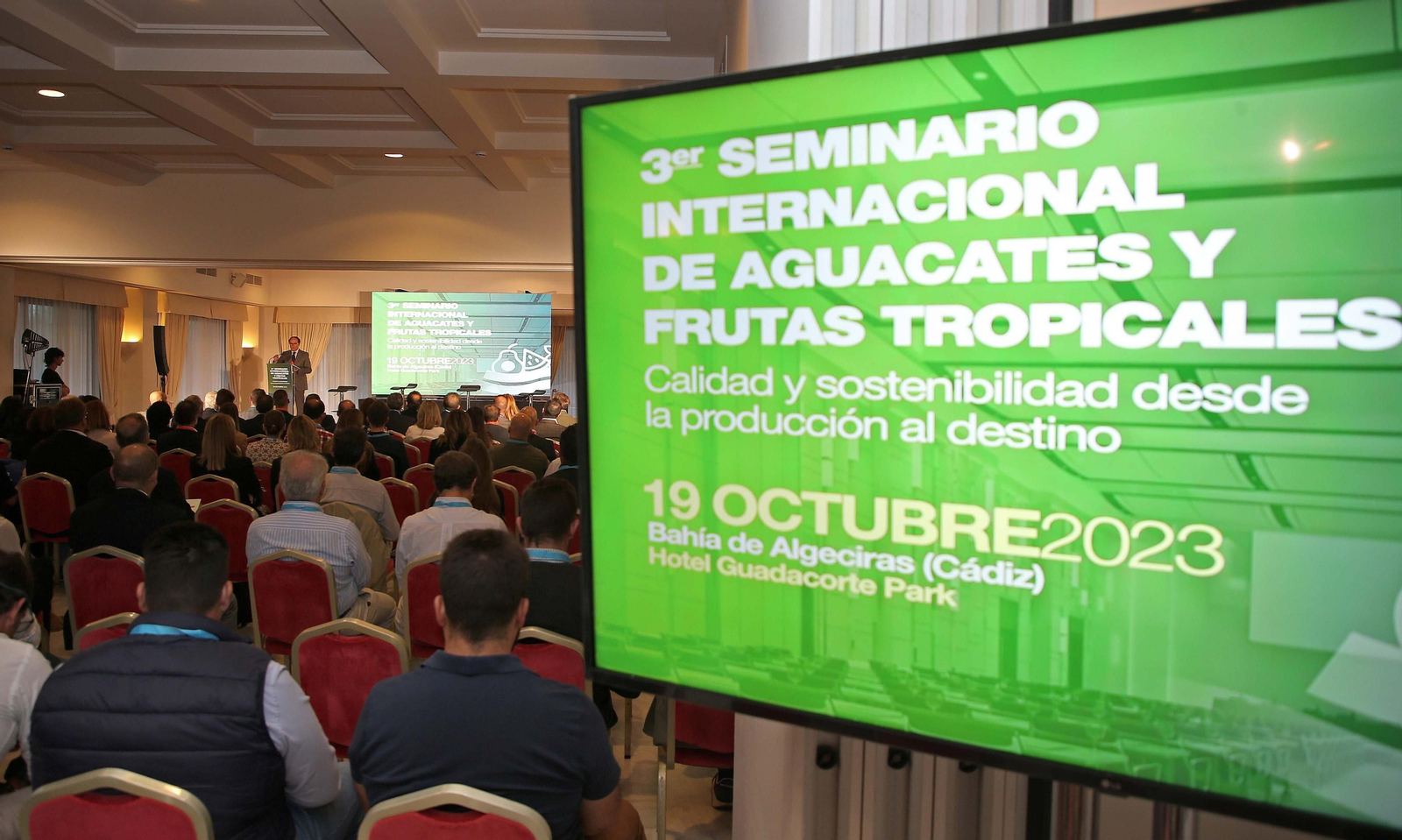 III Seminario Internacional de aguacates y frutas tropicales, en imágenes