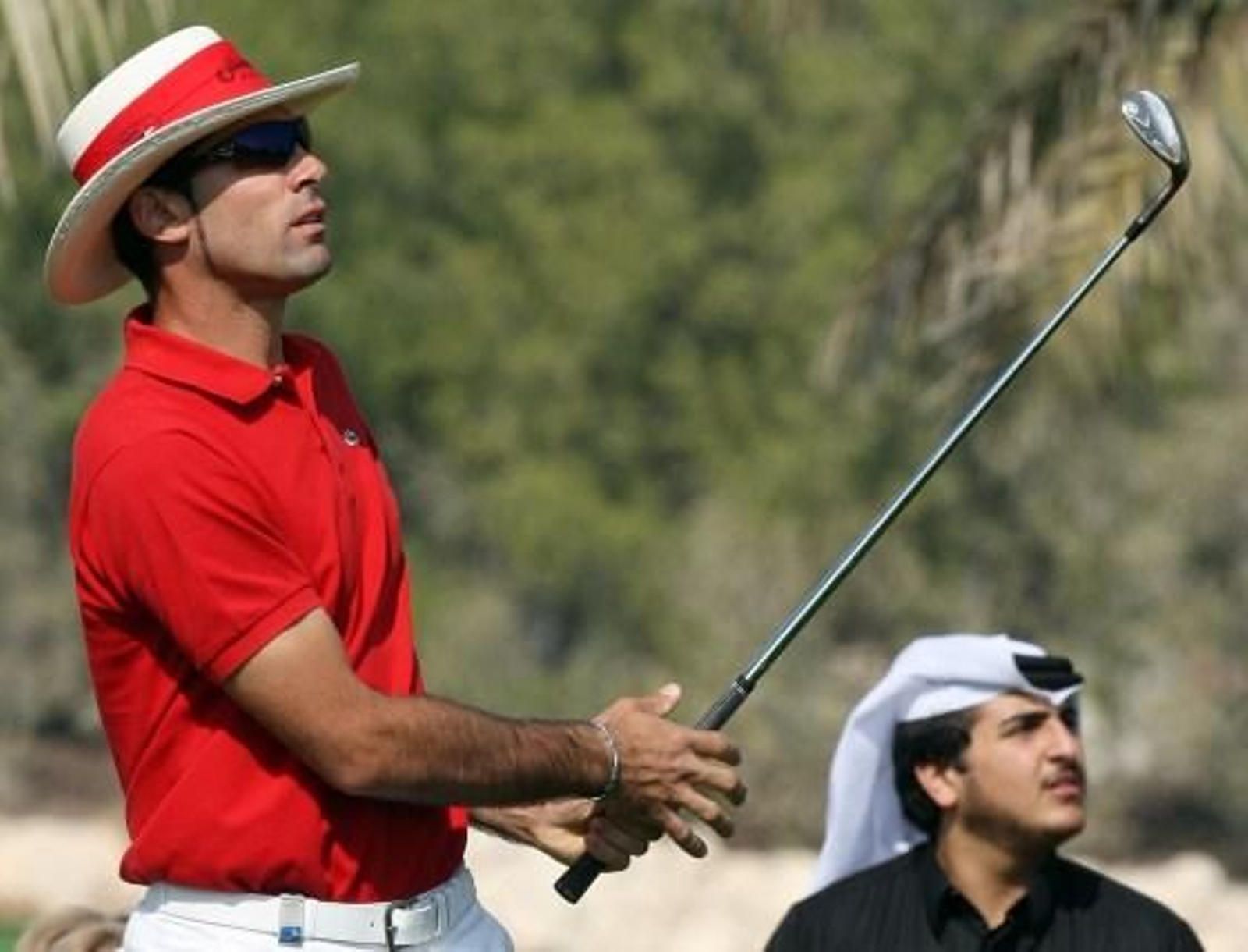 Un espectador sigue con la mirada el recorrido de la bola

Foto: Agencias