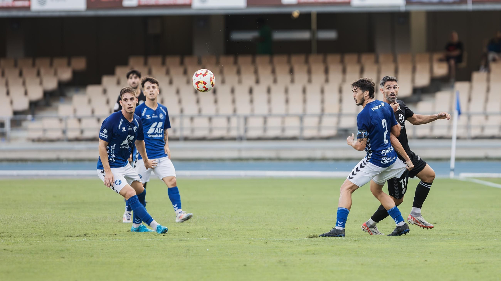 Imágenes del triunfo del Xerez DFC en el 34 Trofeo de la Vendimia