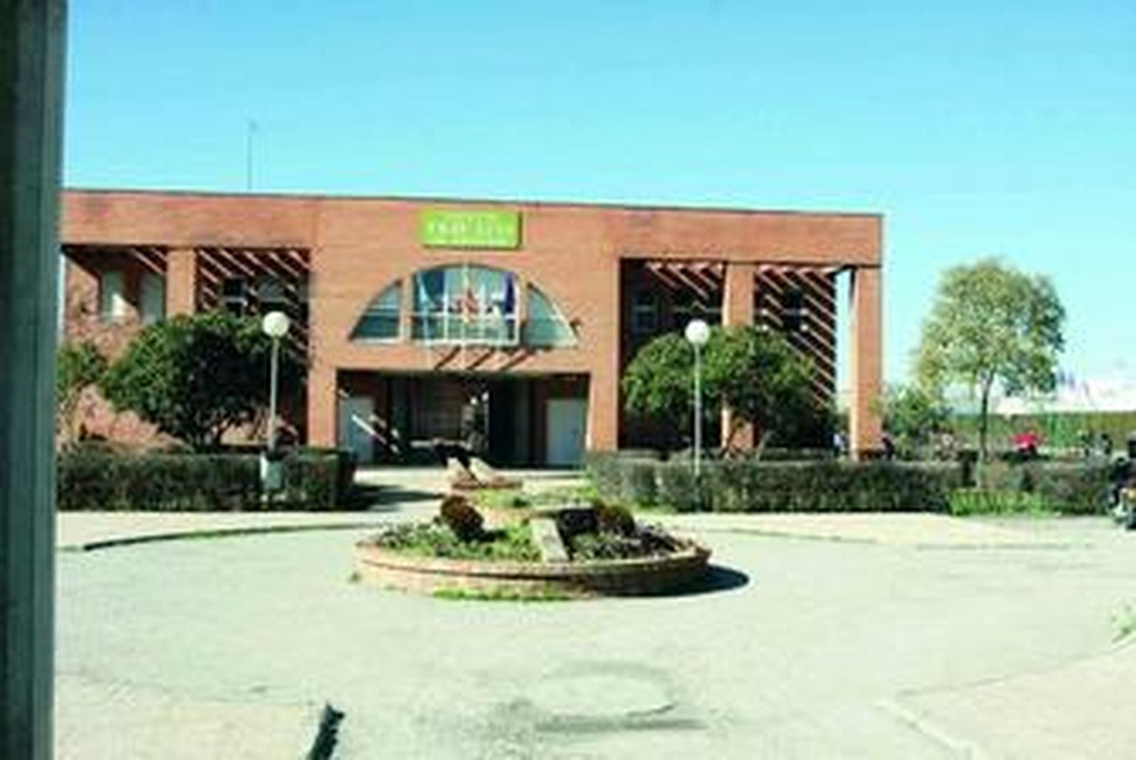 El instituto de enseñanza secundaria Fray Luis de Granada.