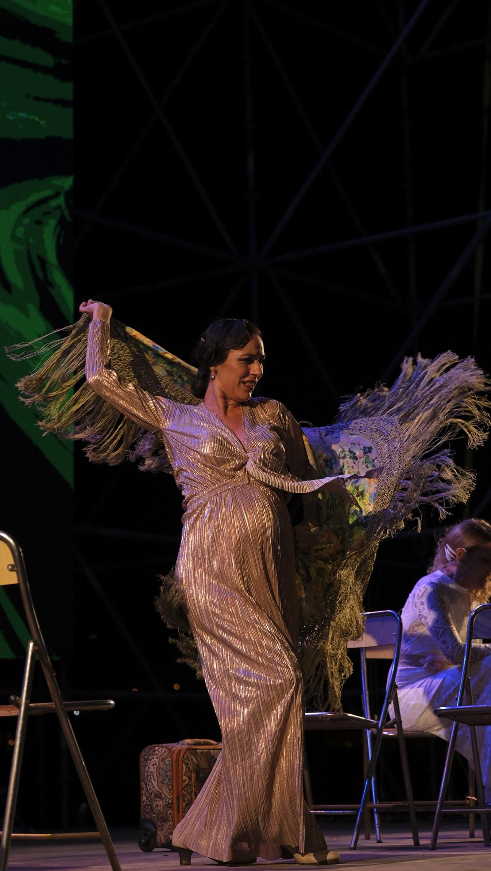Fotogalería acto reivindicativo por la llegada del AVE a Almería.