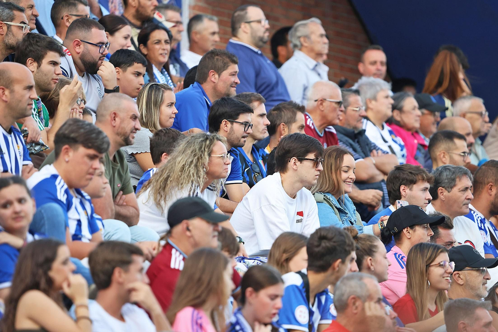 Afición durante un partido en el Nuevo Colombino.