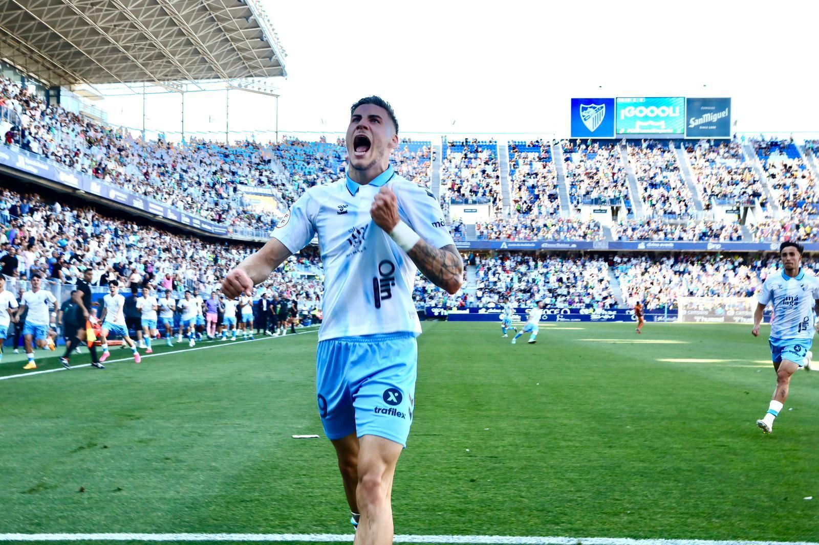 El Málaga CF - Antequera, en fotos