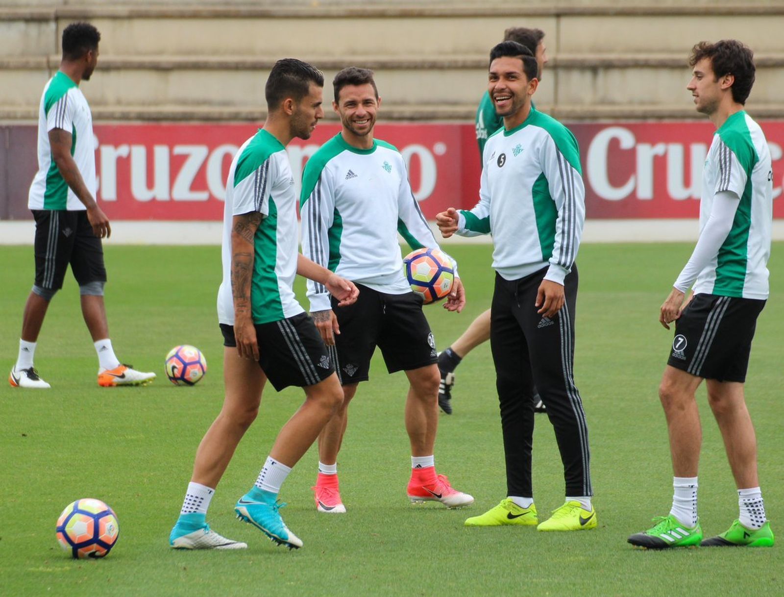 Un momento del entrenamiento en la ciudad deportiva.