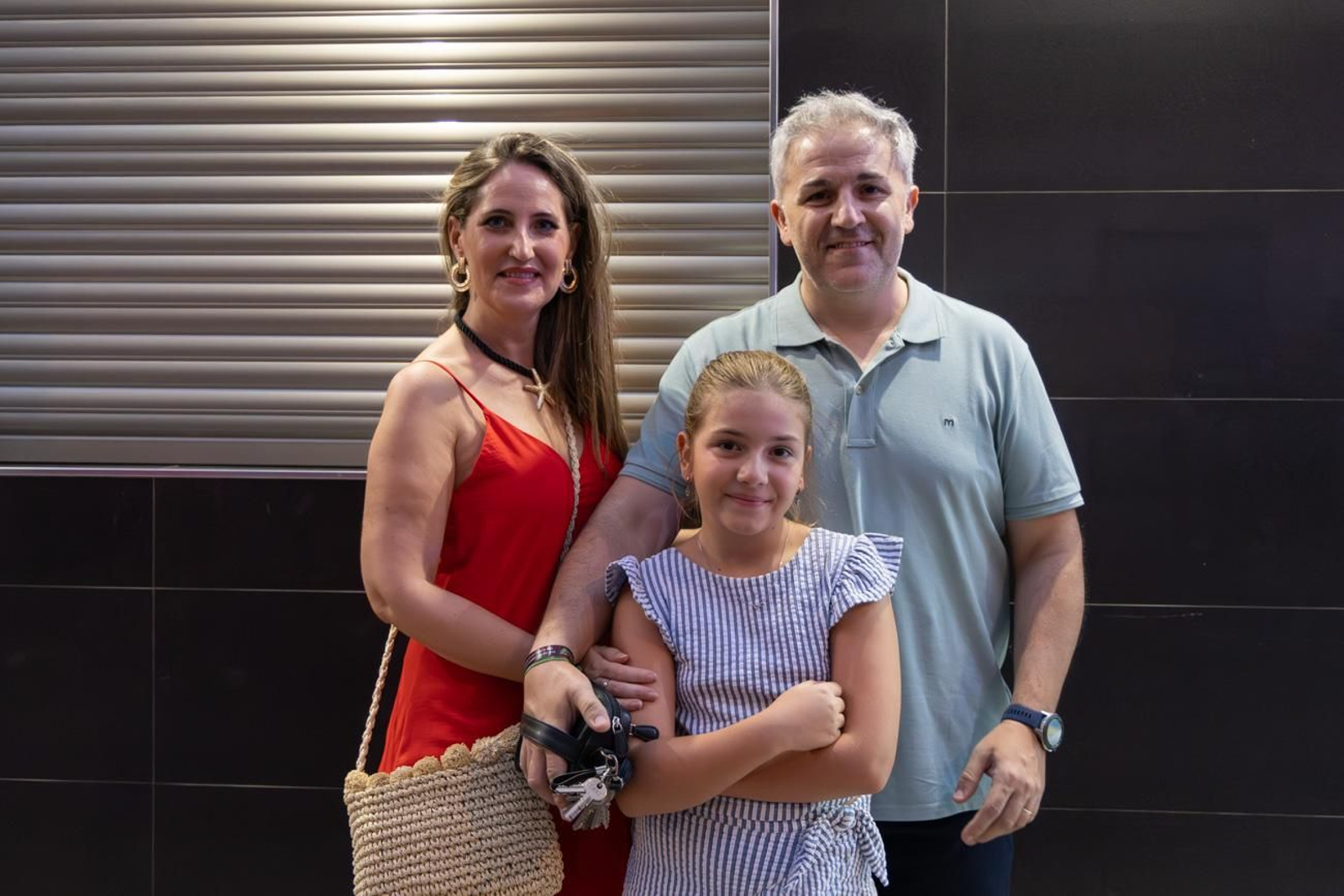 Pasacalles inaugural, fuegos artificiales e iluminación de la portada de feria y del recinto ferial de la Feria de San Bartolomé en Martos