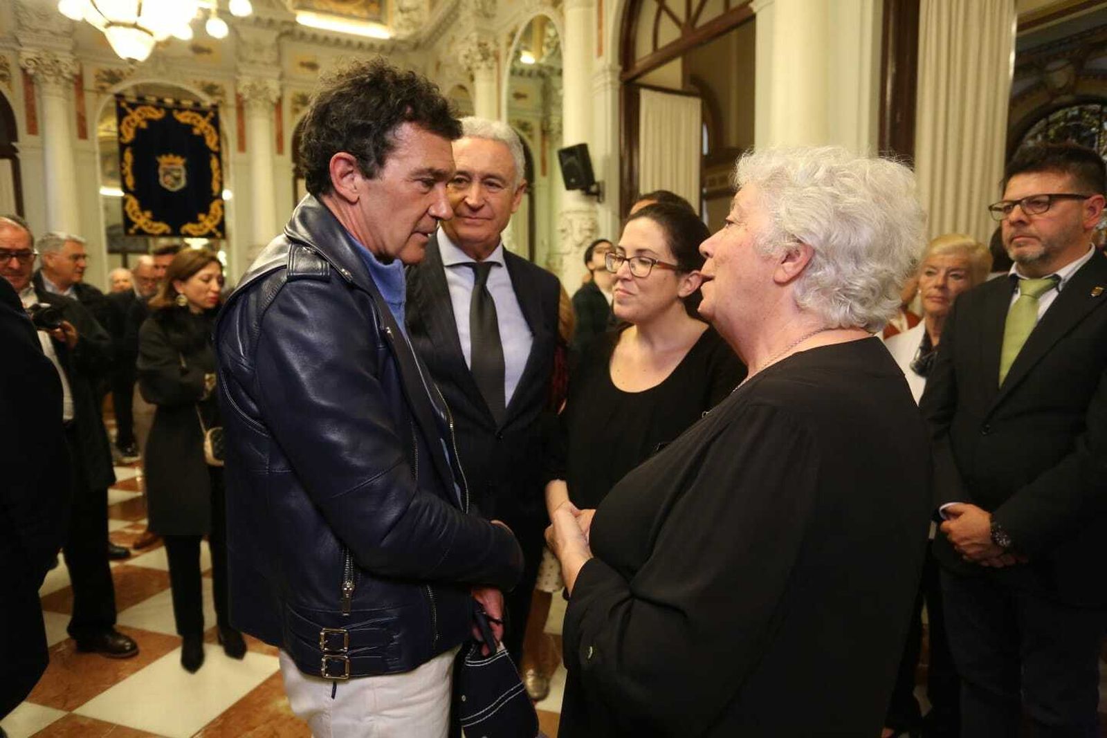 Fotos de la capilla ardiente de Manuel Alcántara