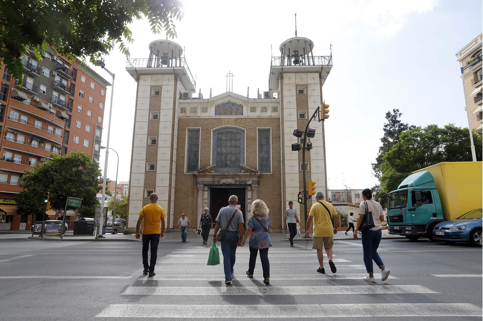 Un paseo en imágenes por la Plaza del Antiguo Estadio y sus alrededores