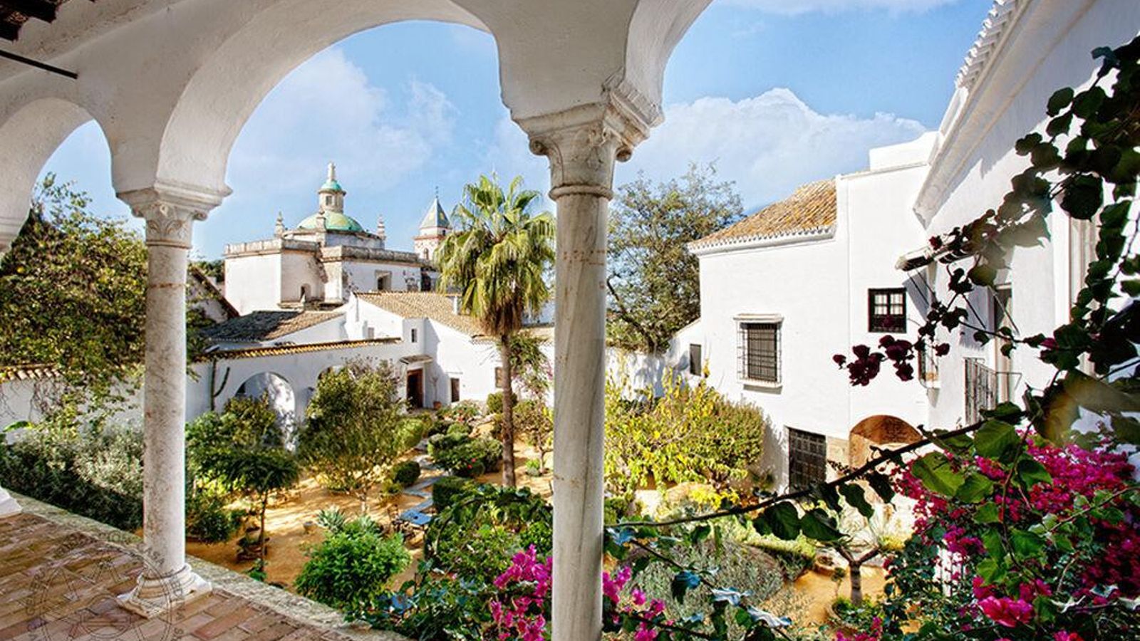 Palacio de los duques de Medina Sidonia, en Sanlúcar. Palacio de los duques de Medina Sidonia, en Sanlúcar.