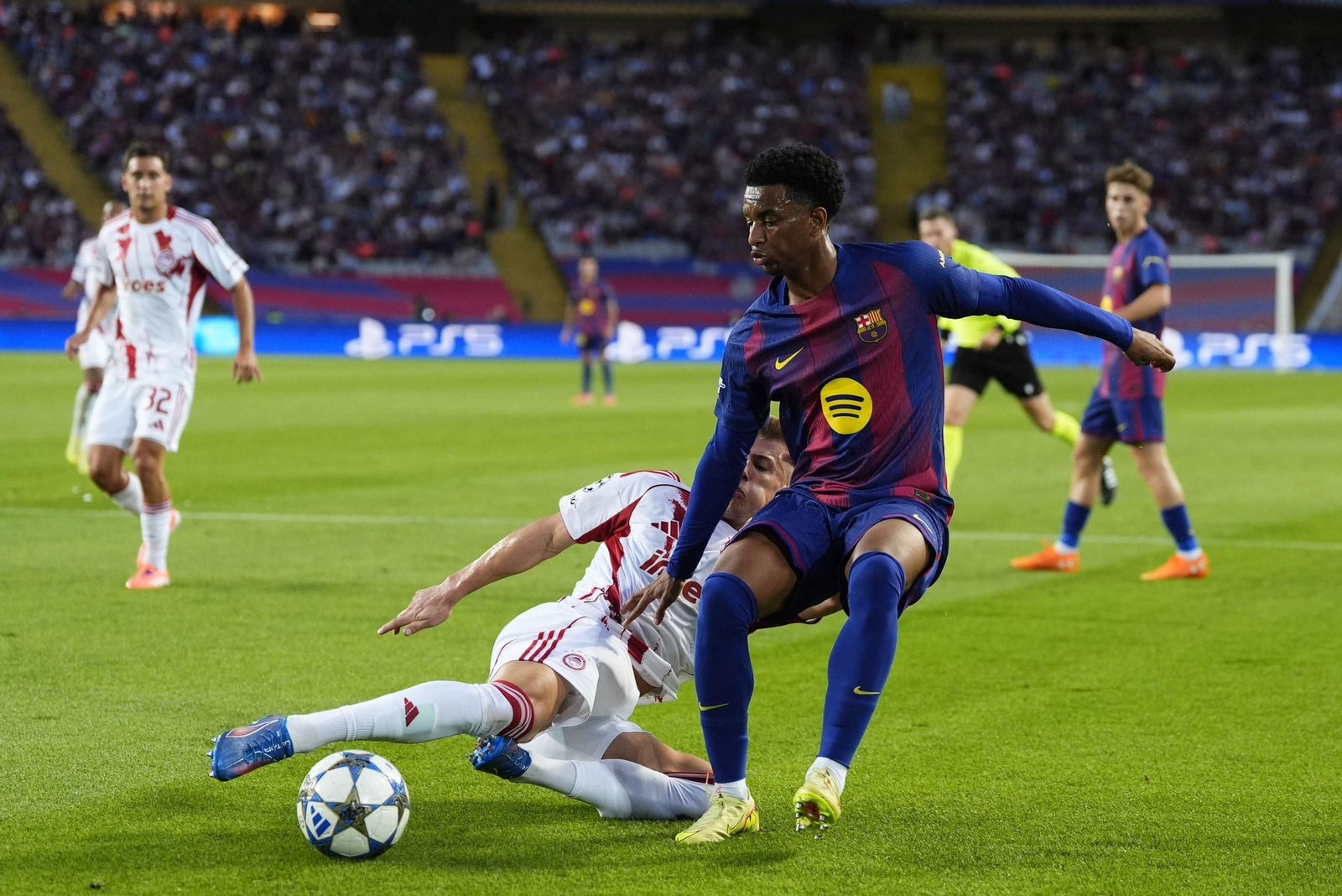 Las fotos del Barcelona-Olympiacos