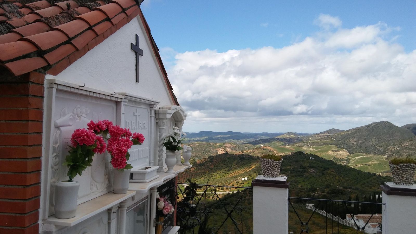 Un cementerio inesperado.