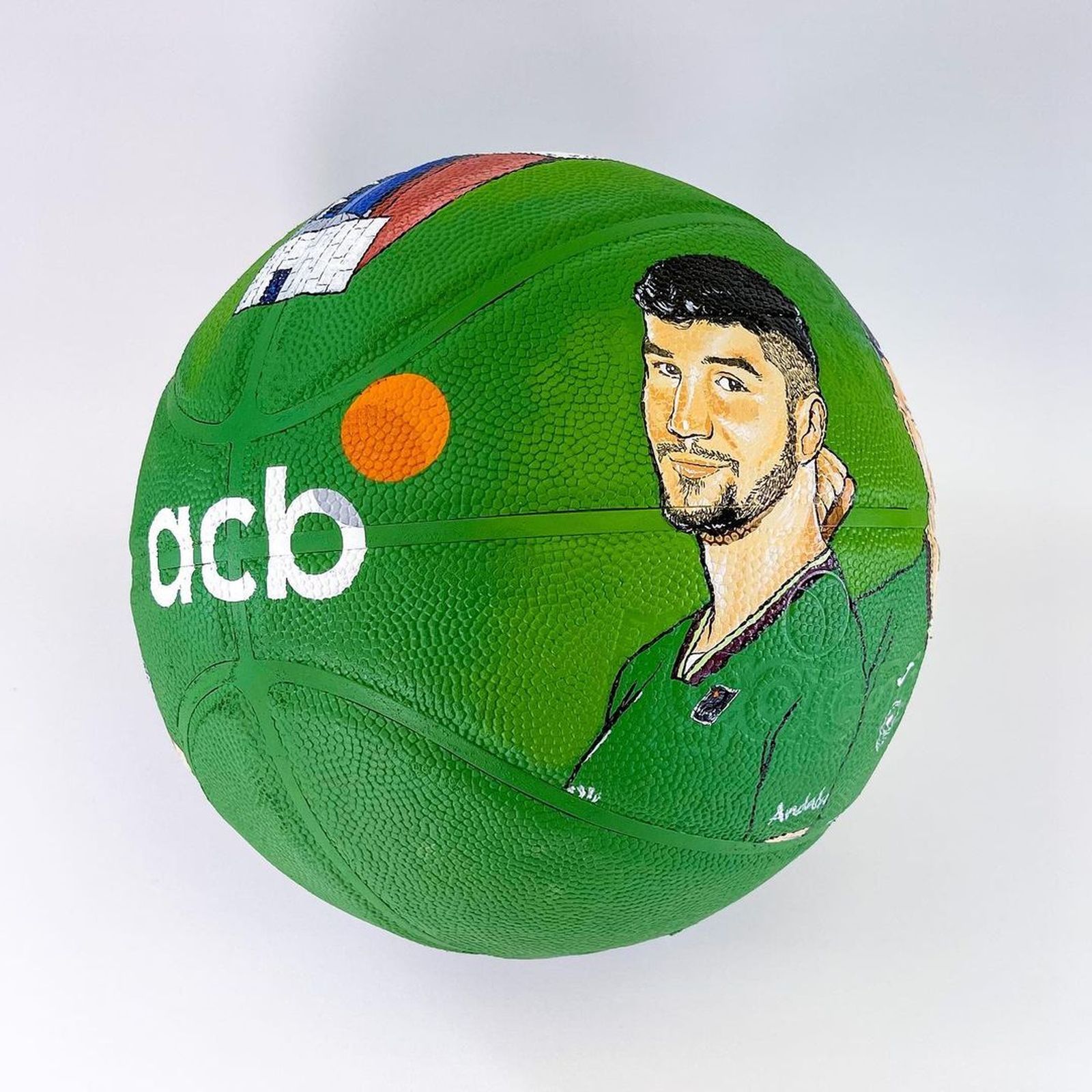 Un balón espectacular: las caras de Alberto, Jaime, Barreiro y Brizuela con el Carpena