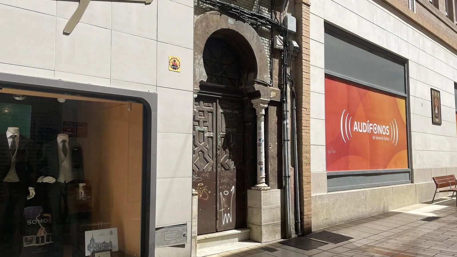 Entrada principal del edificio