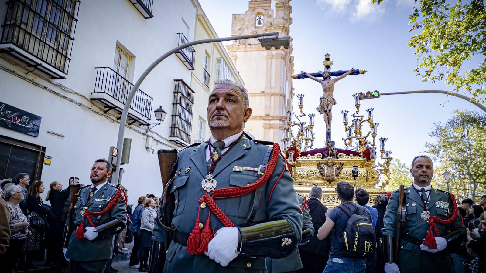 Imágenes de la salida de Expiración en la Semana Santa de Cádiz 2025 Imágenes de la salida de Expiración en la Semana Santa de Cádiz 2025