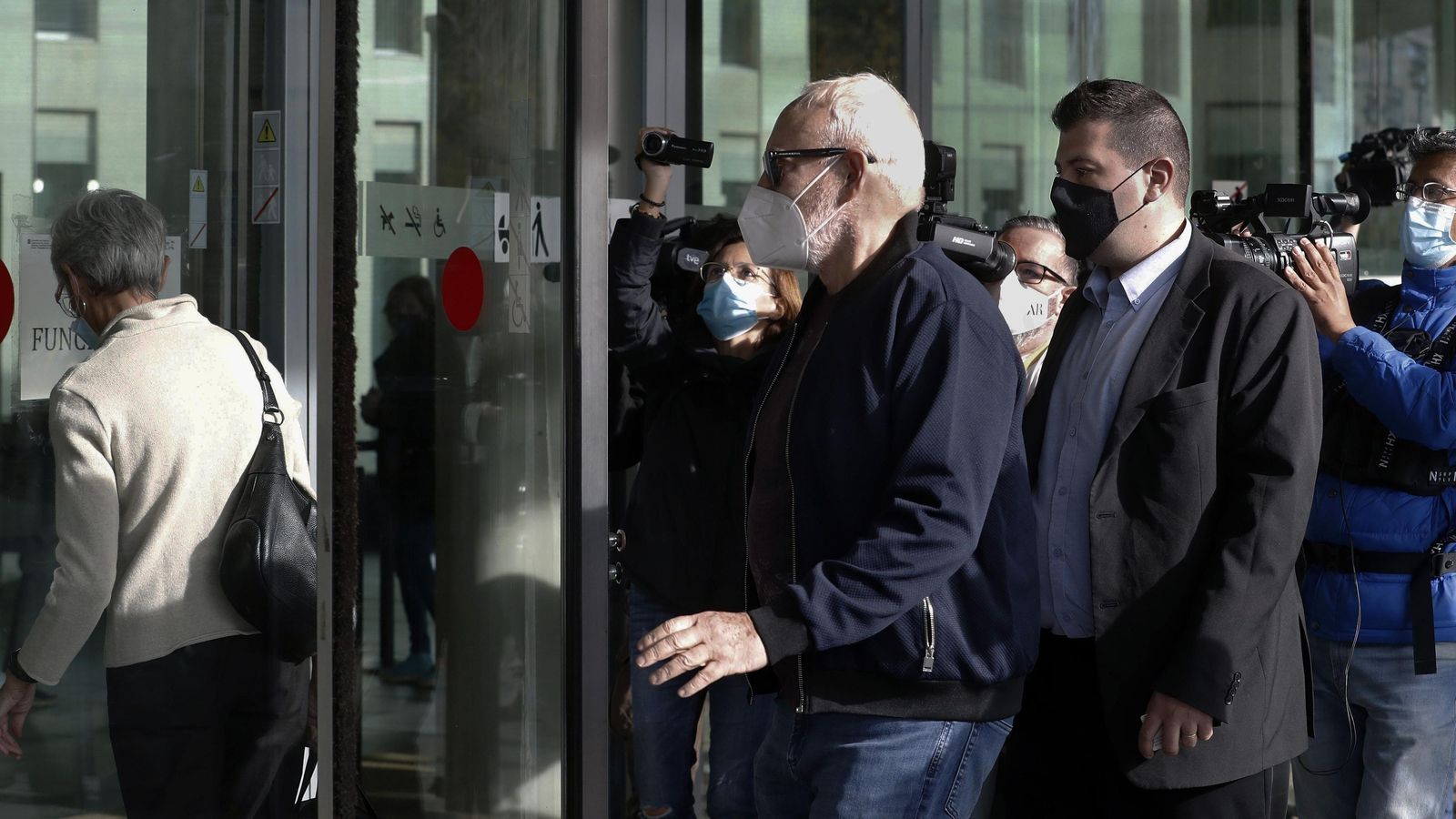 Mainat, a su entrada a los juzgados.