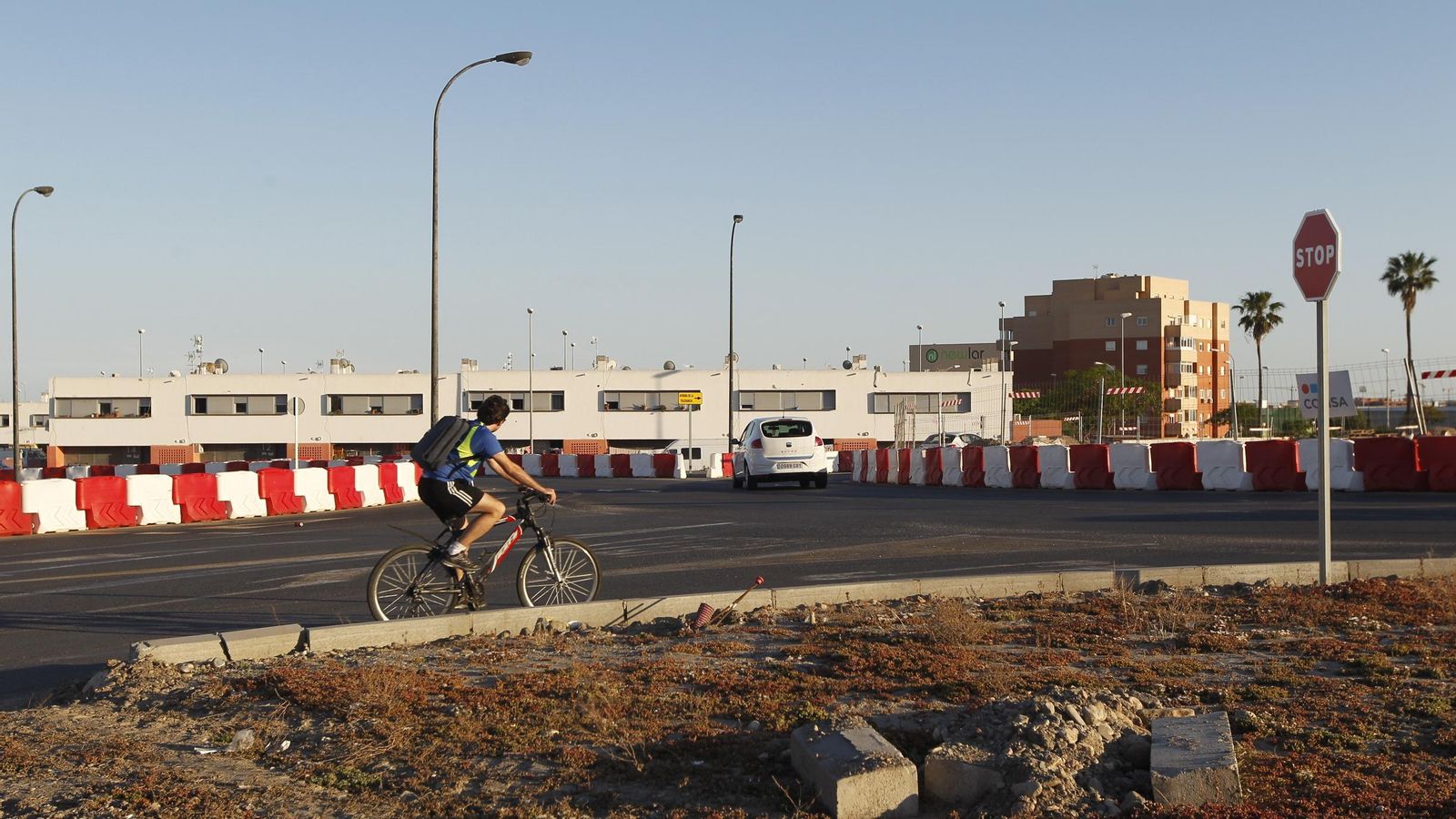 Los desvíos provisionales del tráfico se mantienen en El Puche