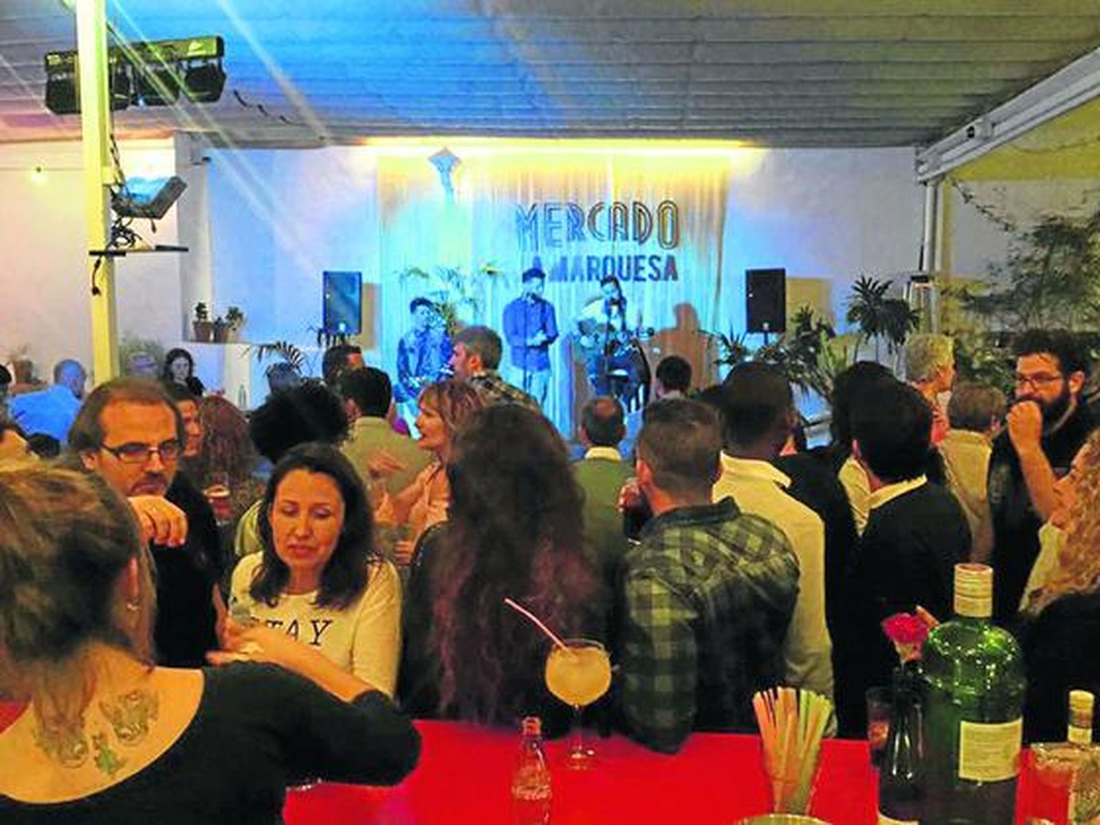 Música en La Marquesa. Las actuaciones en La Marquesa se ha convertido en un atractivo más de este lugar de encuentro en el que combinar la cultura, el buen ambiente y la gastronomía. / El Día