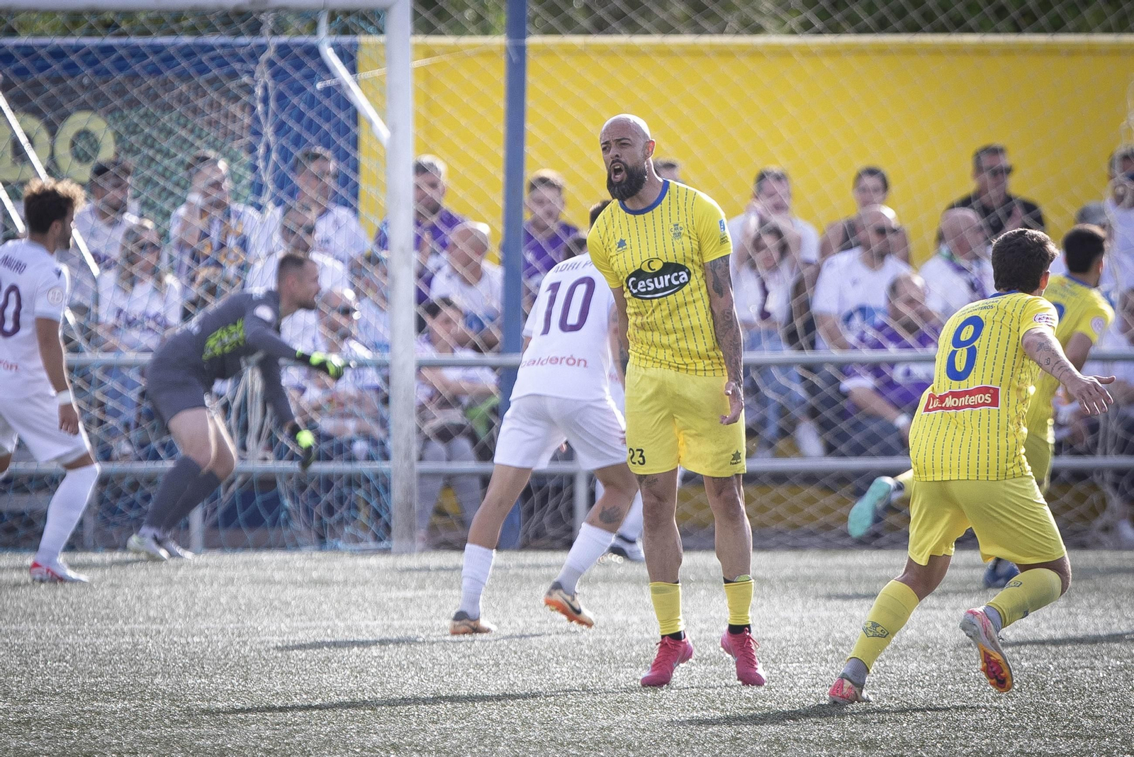 Las mejores imágenes del partido de ida entre CD Huétor Tájar y Real Jaén