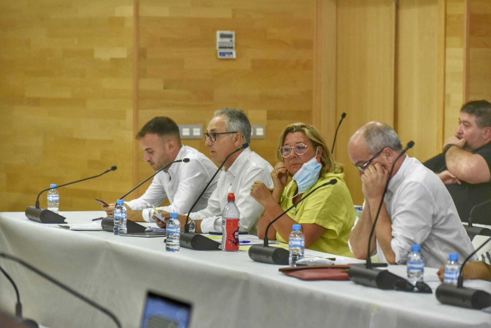 La bancada socialista, durante el Pleno de este martes.