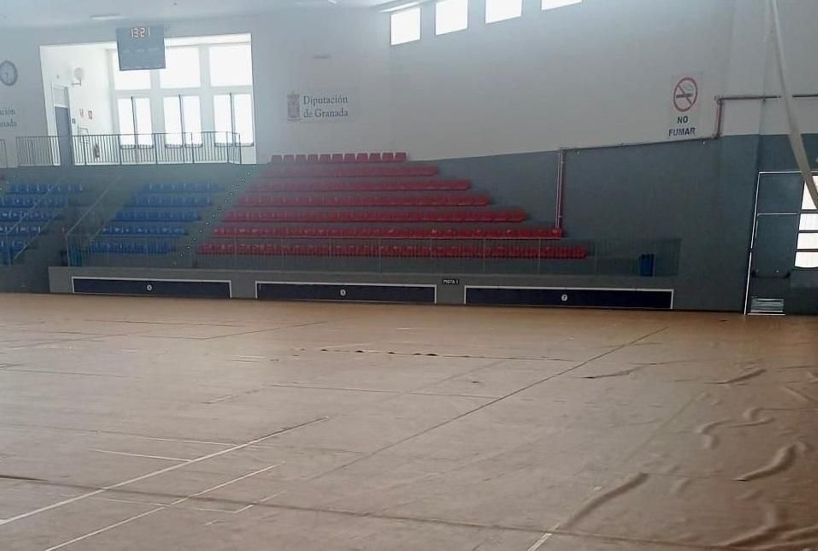 Imagen de las obras de mantenimiento que se llevan a cabo en el pabellón