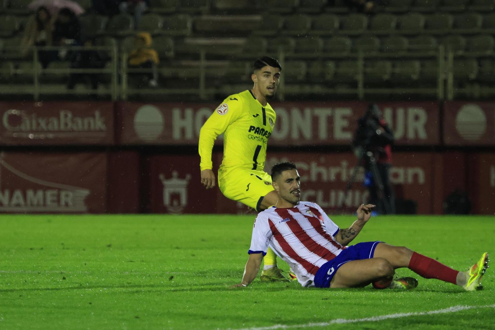 Las mejores fotos del Algeciras - Villarreal B de Primera Federación