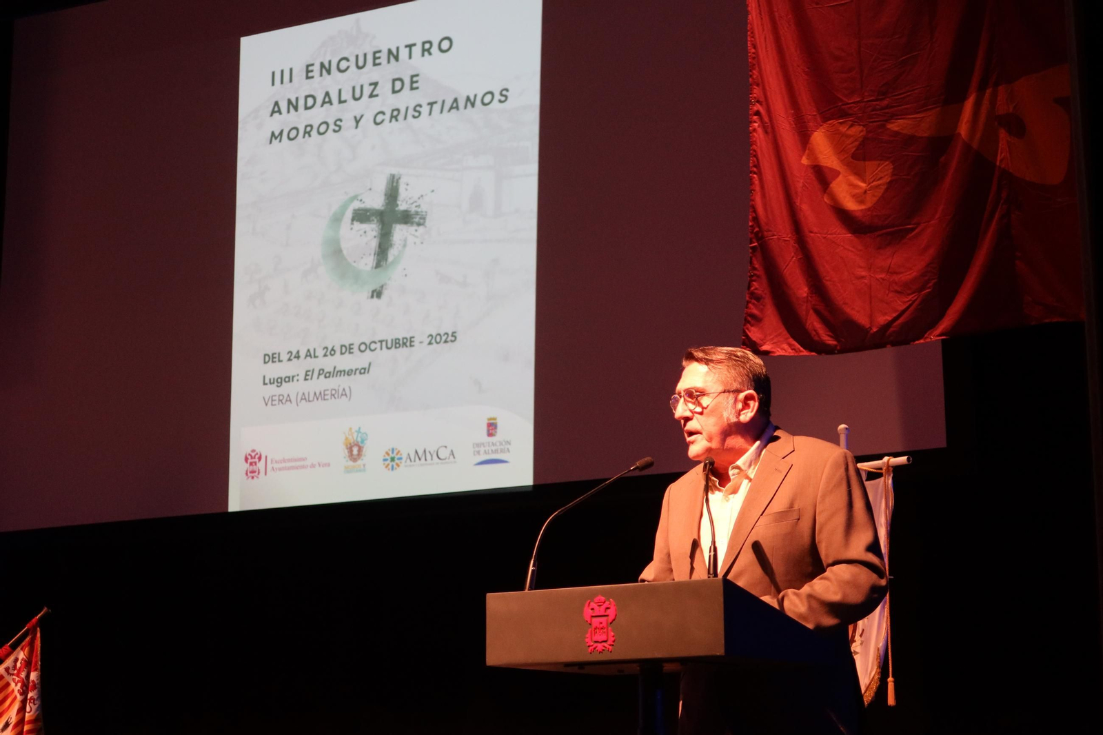 Más de veinte municipios festeros convierten Vera en la capital andaluza de los Moros y Cristianos