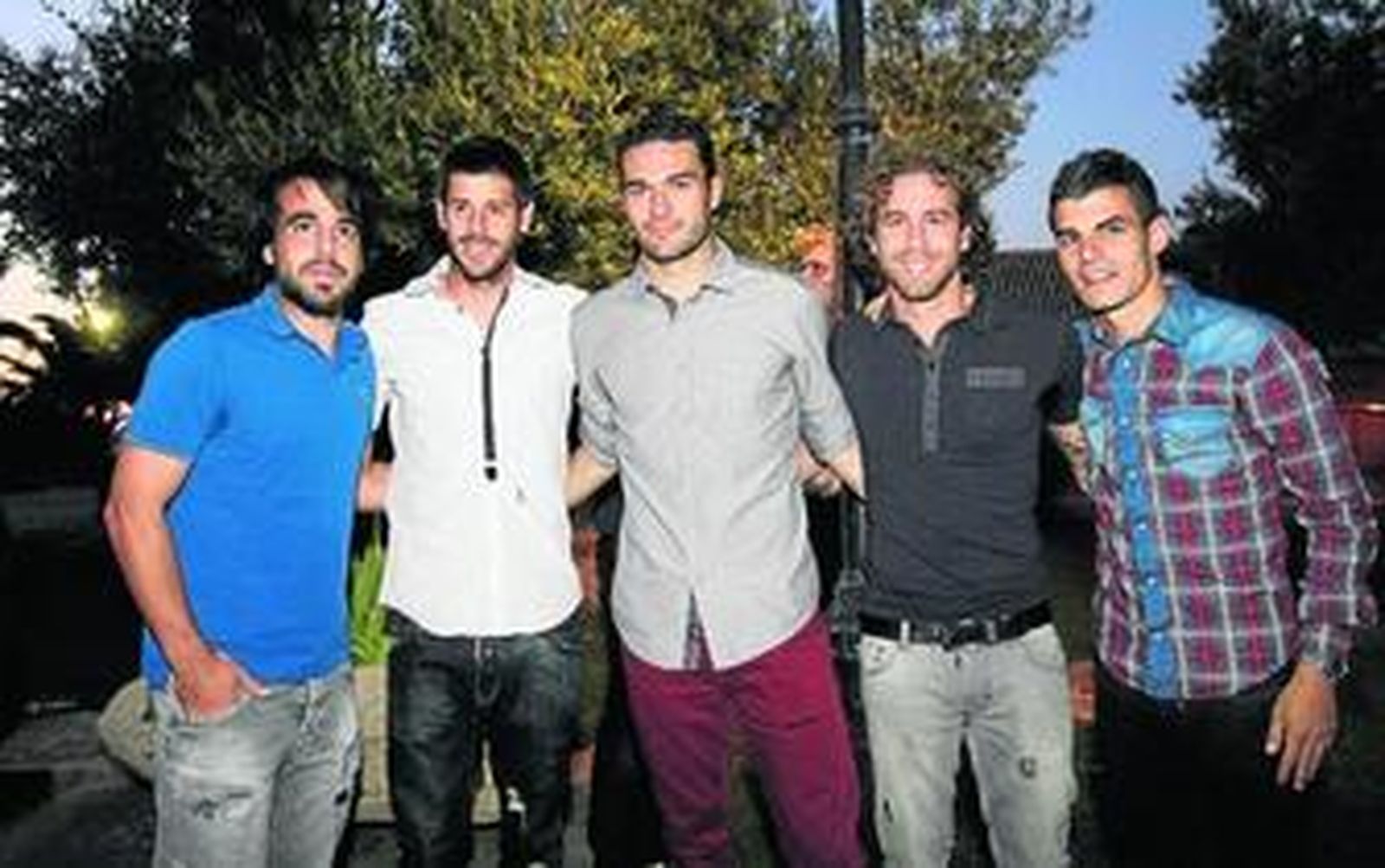 Beñat, con Fabricio, Jorge Molina, Cañas y Álex Martínez, en la cena del domingo.