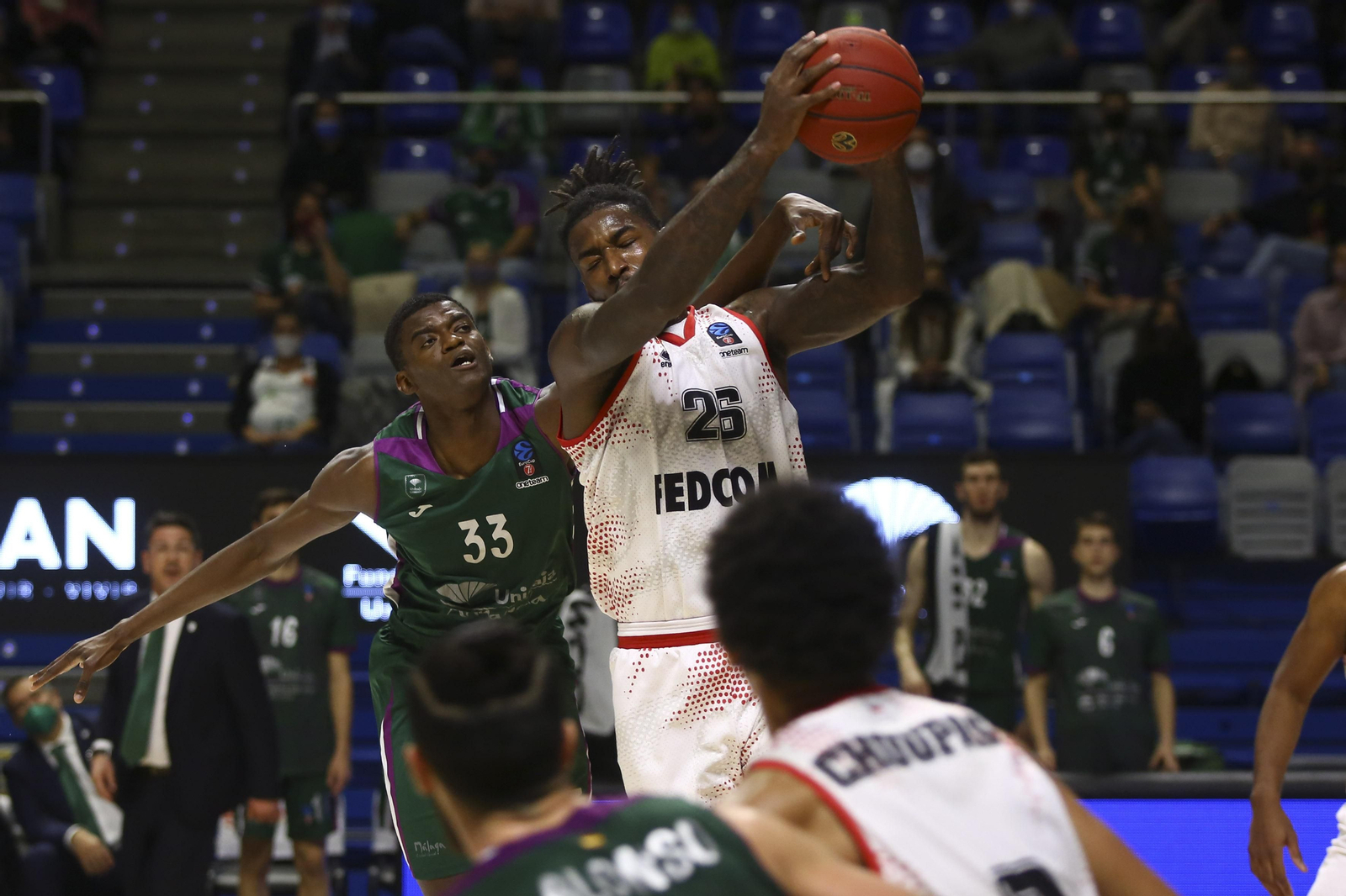 Las fotos del Unicaja-Mónaco, con el regreso del público al Carpena