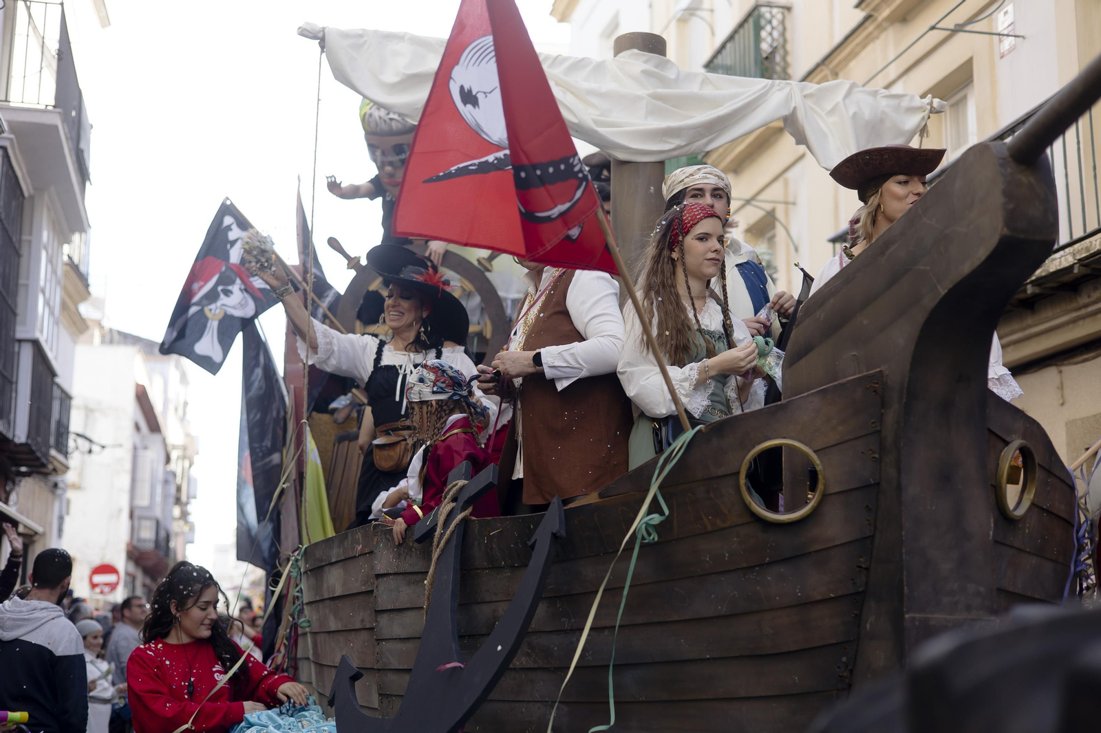 Búscate en las imágenes de la cabalgata de carnaval del Puerto de Santa María