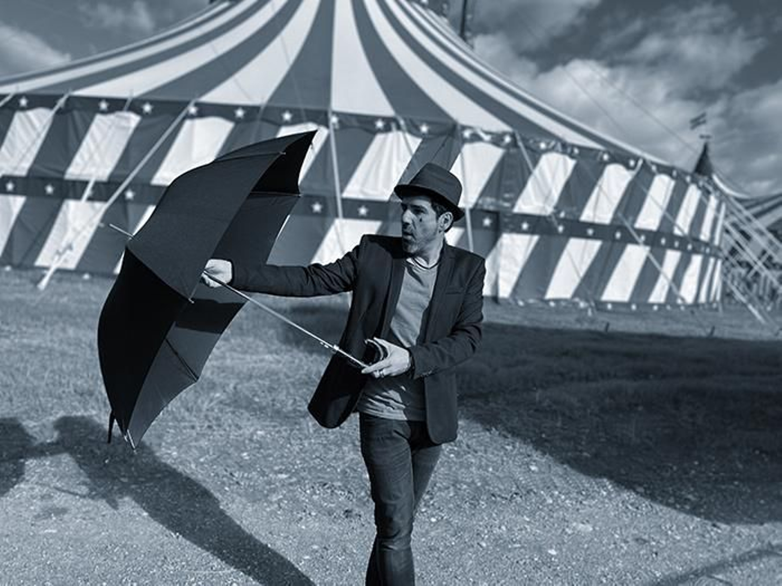 El cordobés Javier Estévez, alma del proyecto musical Subtónica.