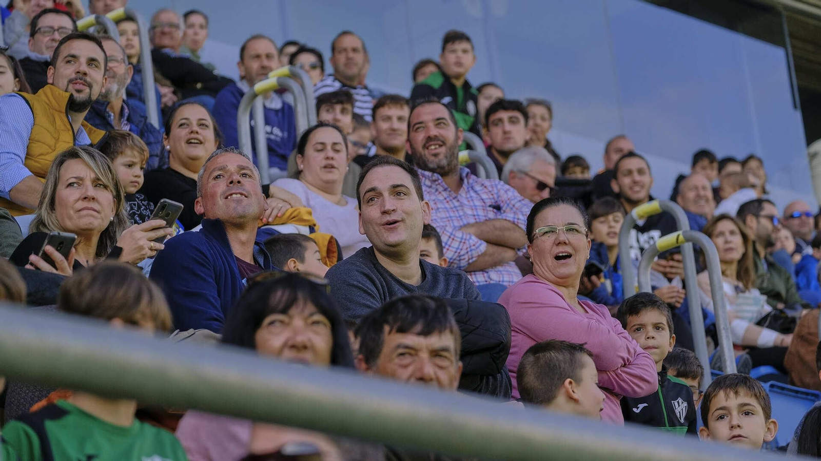 Partido de fútbol a beneficio de la Asociación de Reyes Magos en Carranza
