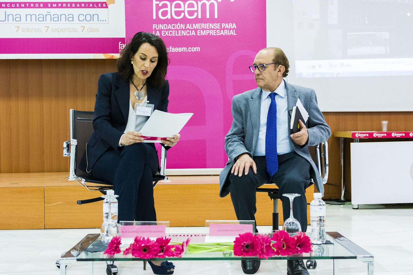 El restaurador segoviano José María enseña la clave de su éxito a 40 empresarios de la provincia