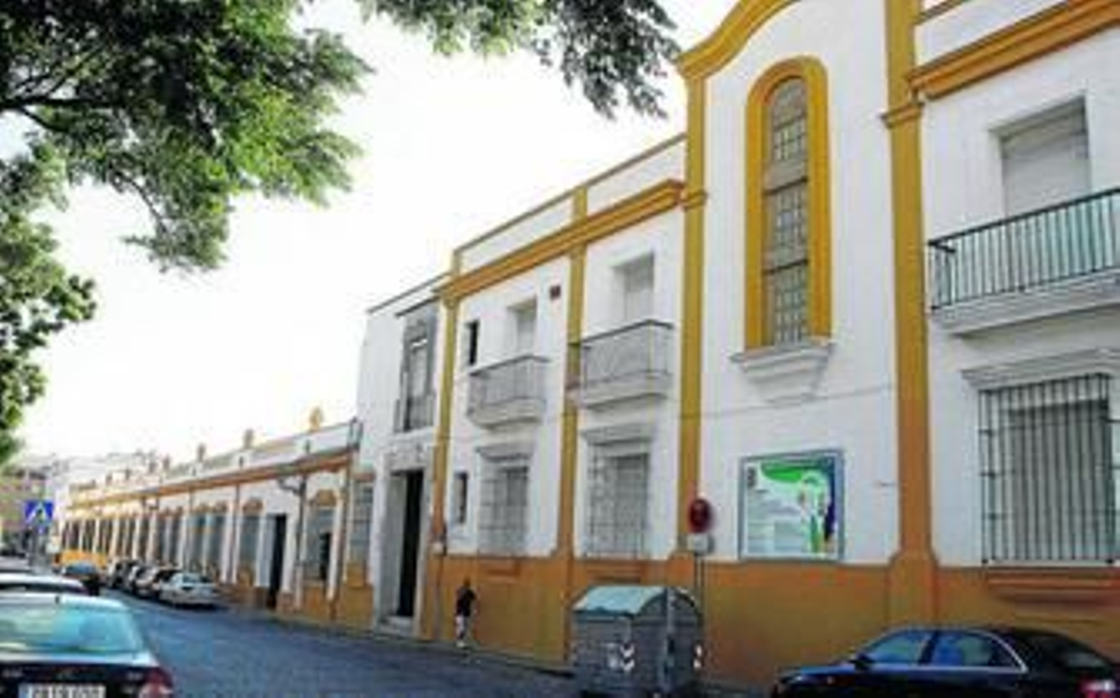 El centro de enseñanza Safa ha sido cedido para la puesta en marcha del comedor social infantil y escuela de verano.