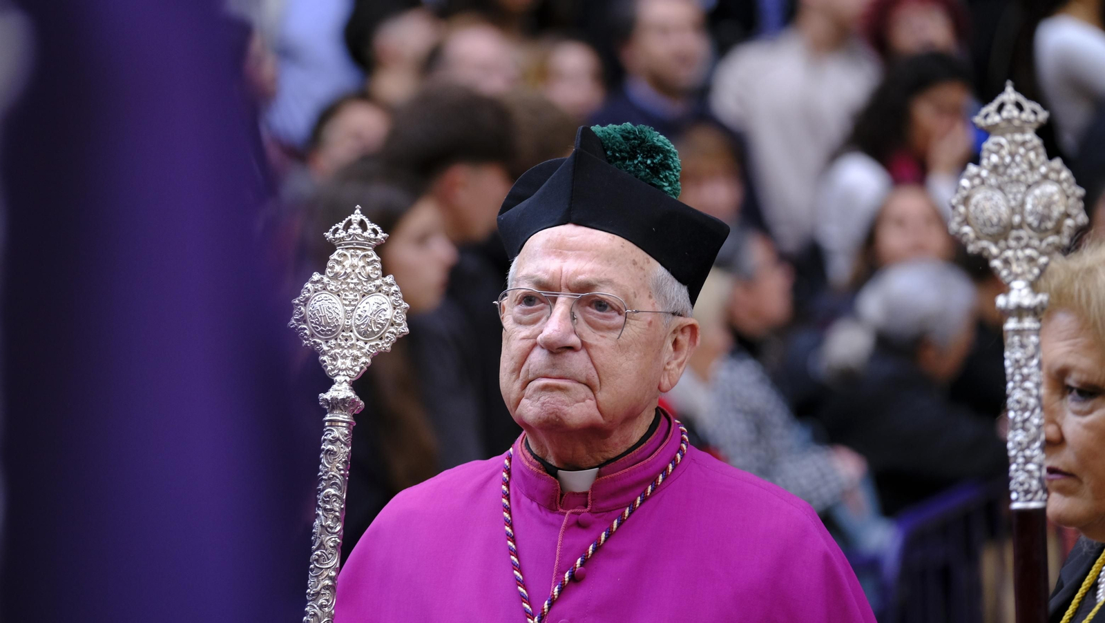 Pasión vuelve a su Iglesia de Santa Teresa azotada por la lluvia