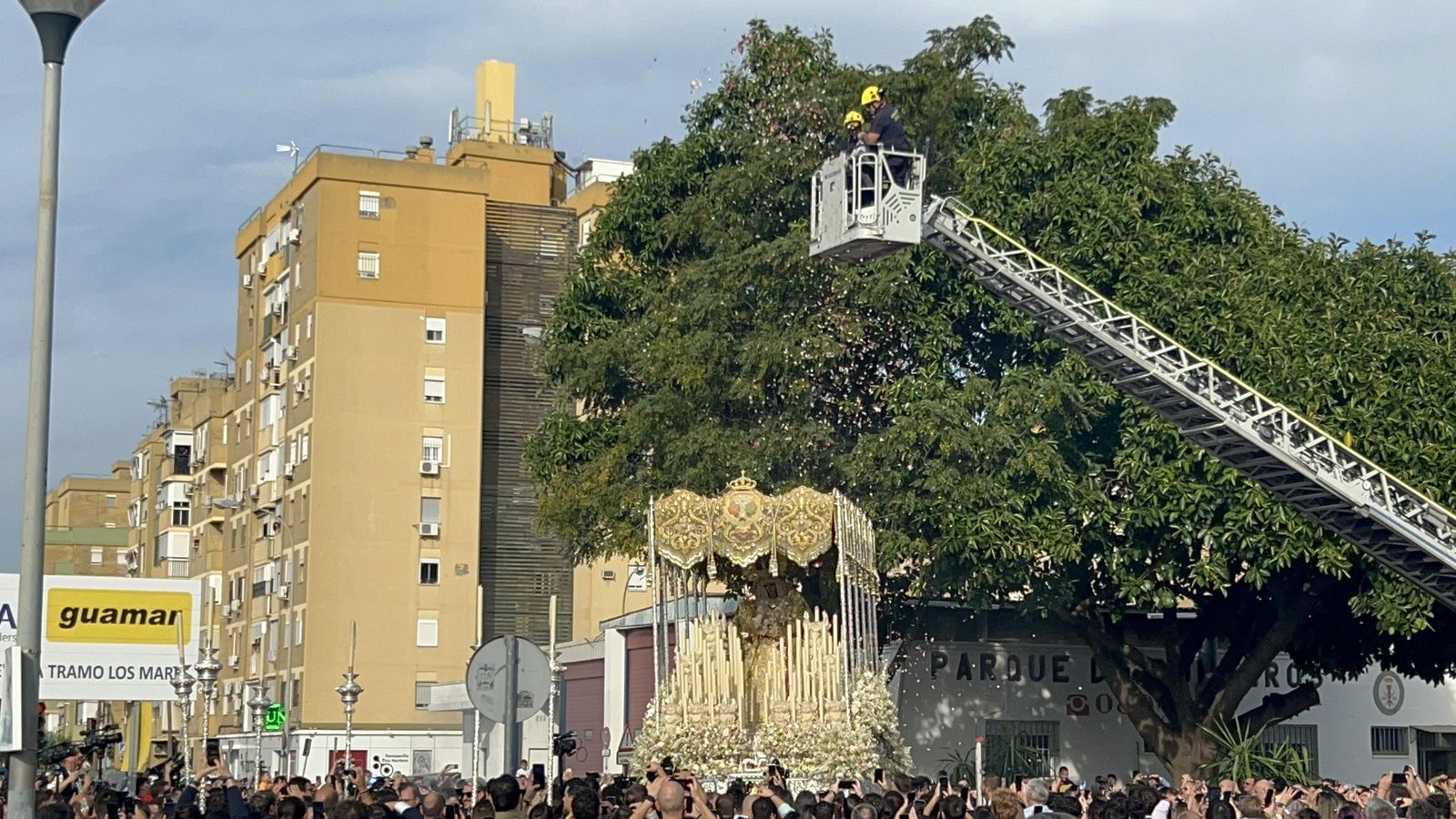 Salida extraordinaria de la Virgen del Amor