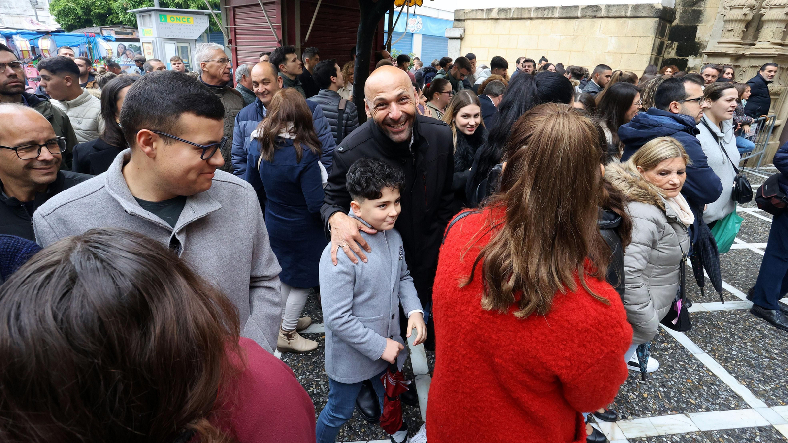 Las Viñas y El Cristo vuelven a sus templos