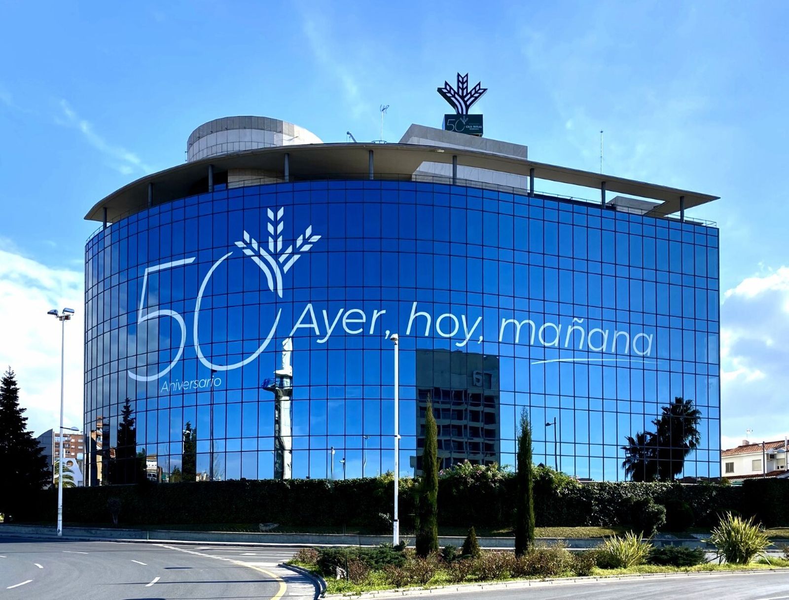 Caja Rural Granada pone 25 millones de euros a disposición de pymes y autónomos