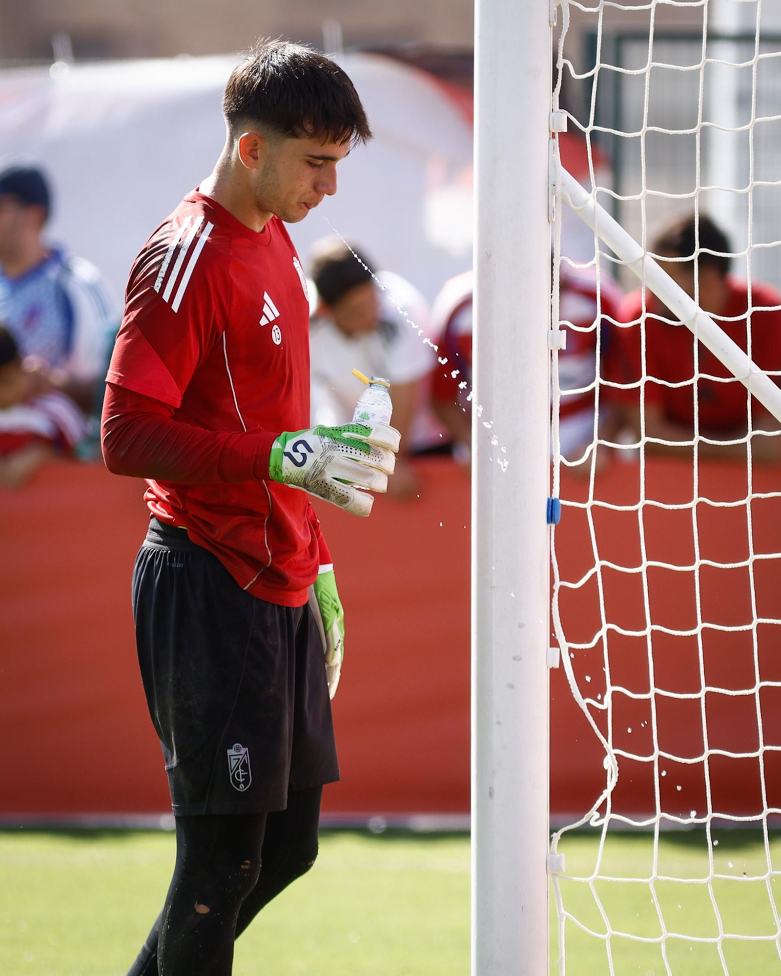 El entrenamiento con aficionados del Granada CF, en imágenes
