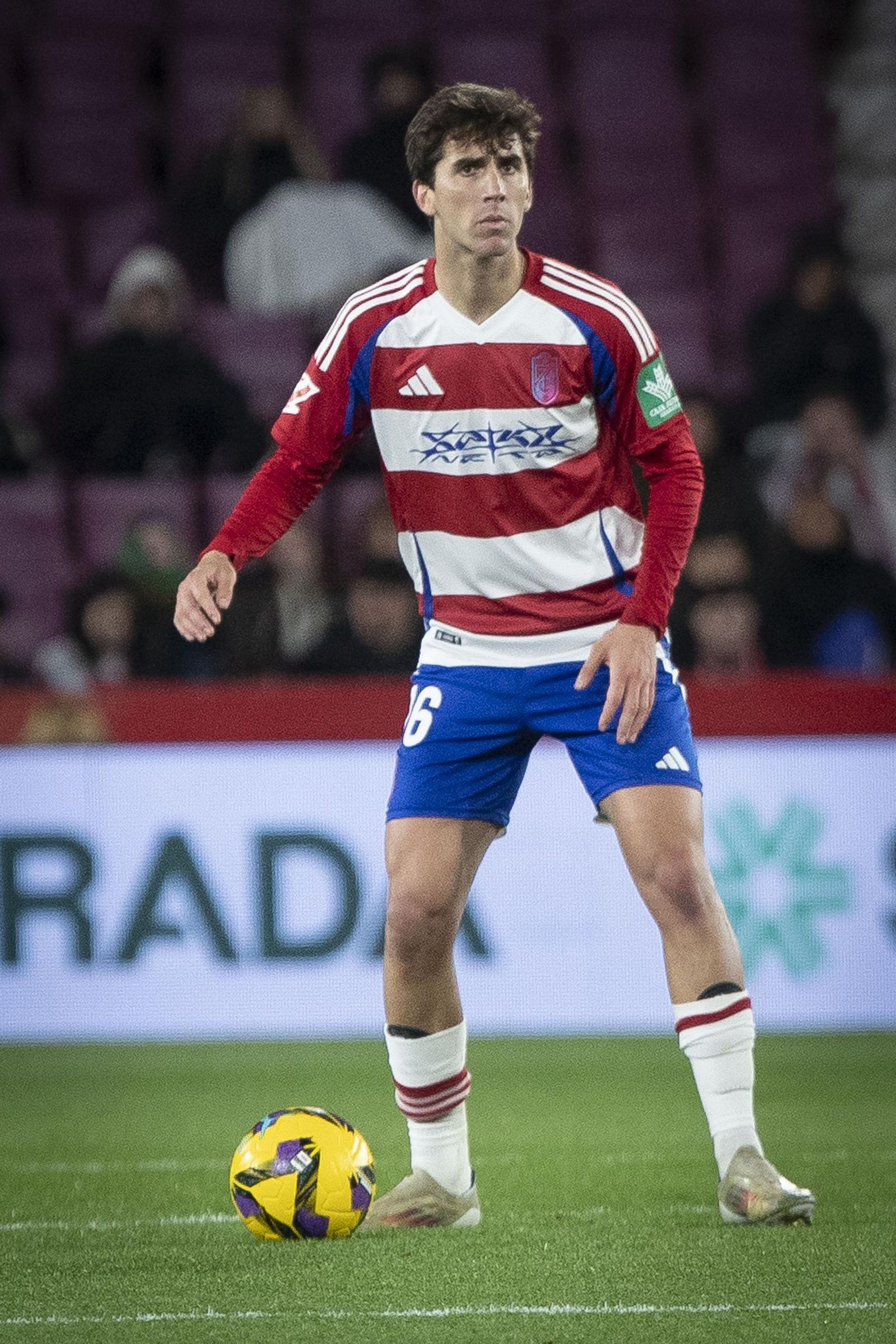 Las mejores imágenes de la victoria del Granada ante el Oviedo