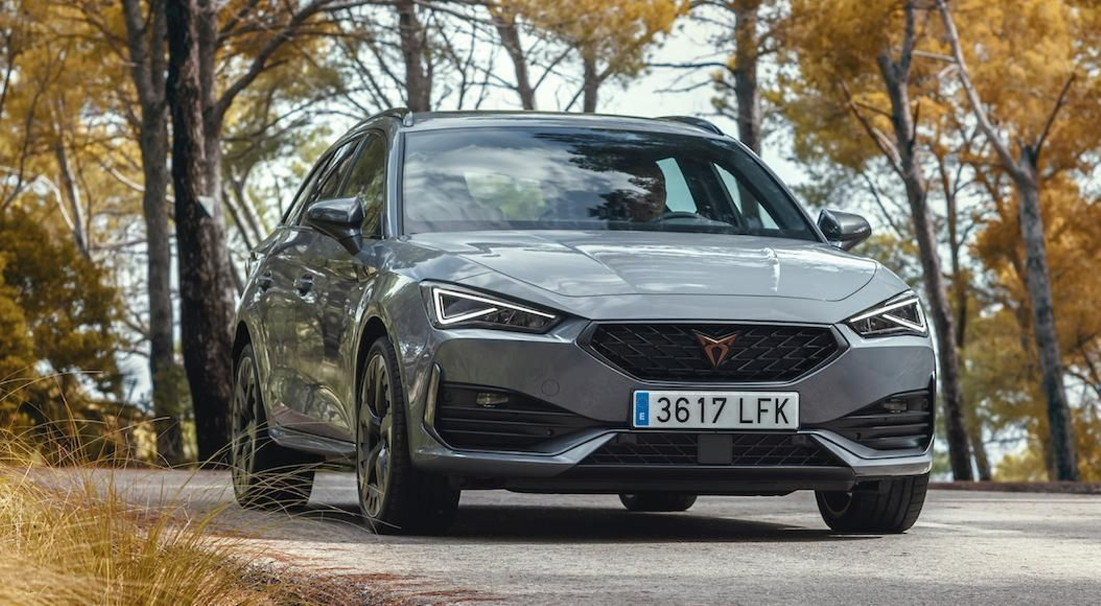 Cupra León e-Hybrid, ya a la venta con la versión híbrida enchufable de 245 CV